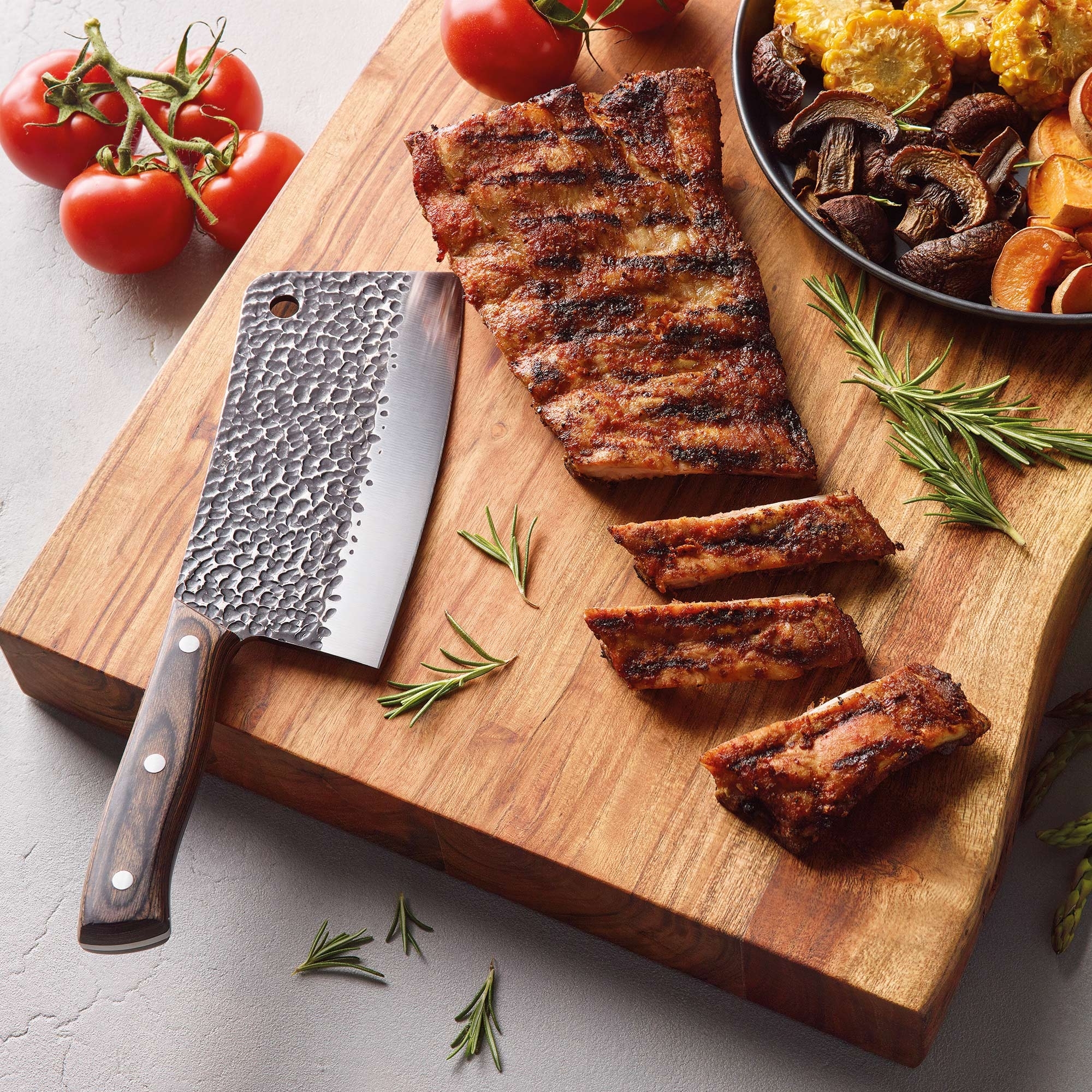 ZASSENHAUS CLEAVER 17 cm chef’s knife on board